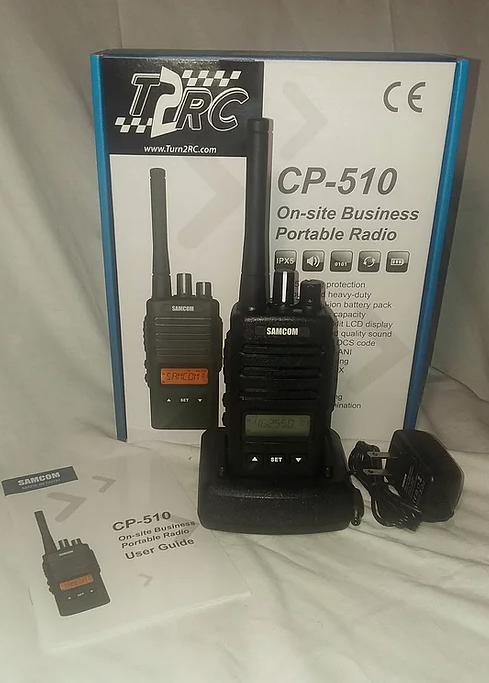 SAMCOM CP510 4 WATT 200 CHAN UHF RADIO